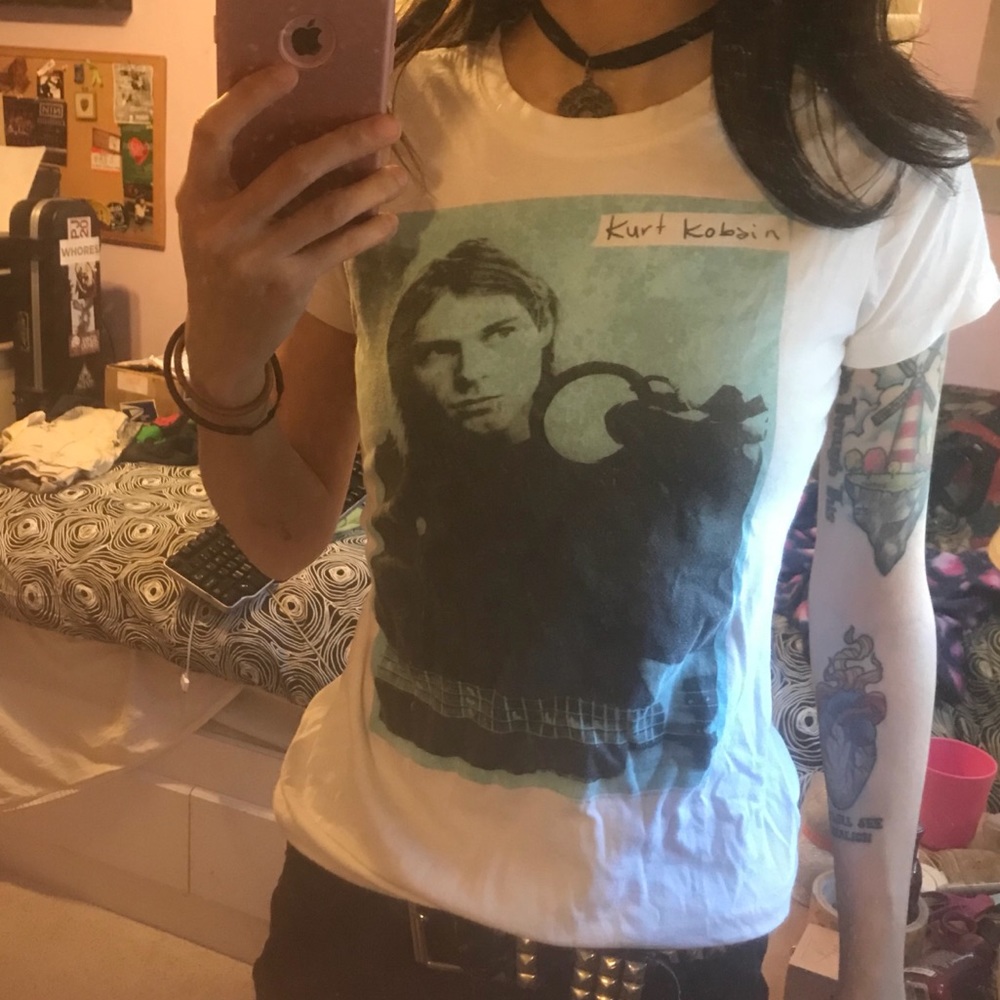 Kurt Cobain shirt